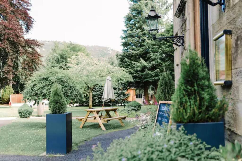 Factors House - A Comfy Cottage In Countryside Park With Wifi And Access To Bar And Pool Perth Esterno foto