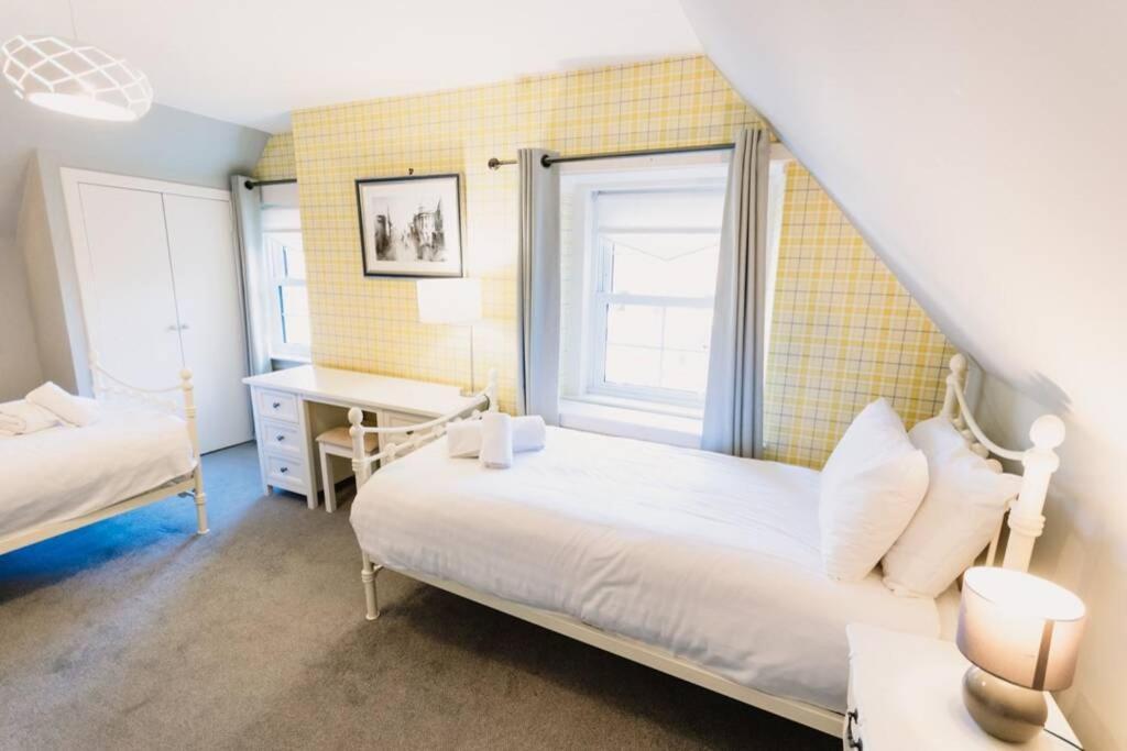 Factors House - A Comfy Cottage In Countryside Park With Wifi And Access To Bar And Pool Perth Esterno foto